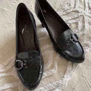 Aerosols Black Heeled Loafers